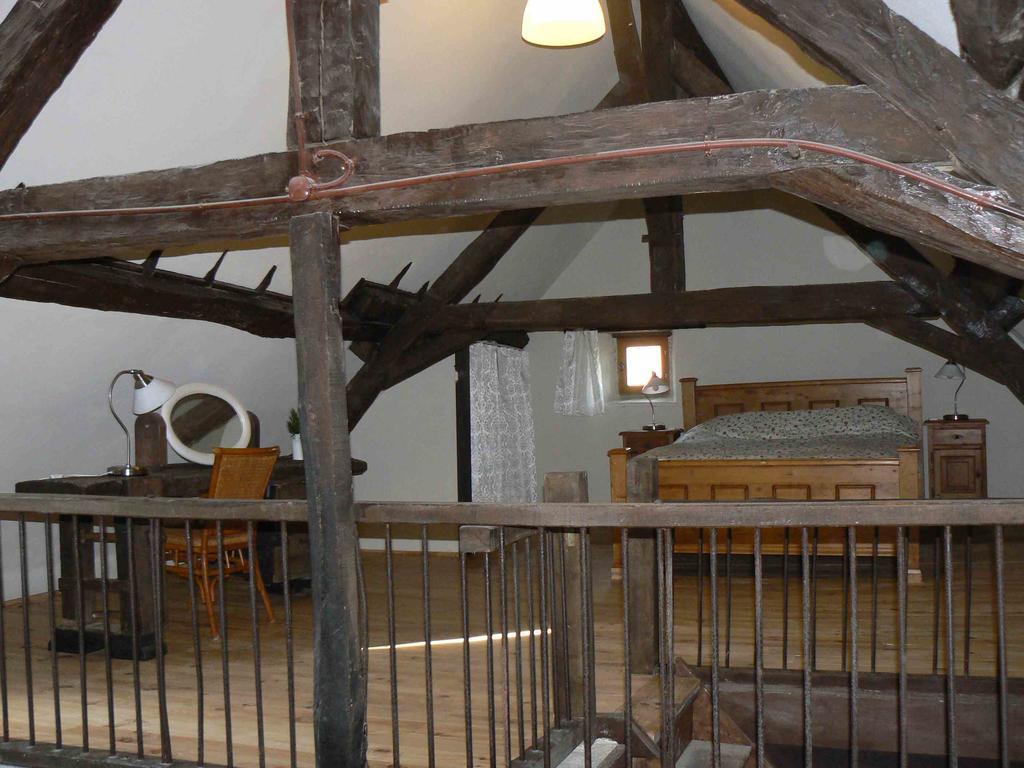 Le Petit Moulin Acomodação com café da manhã Saint-Hilaire  Quarto foto